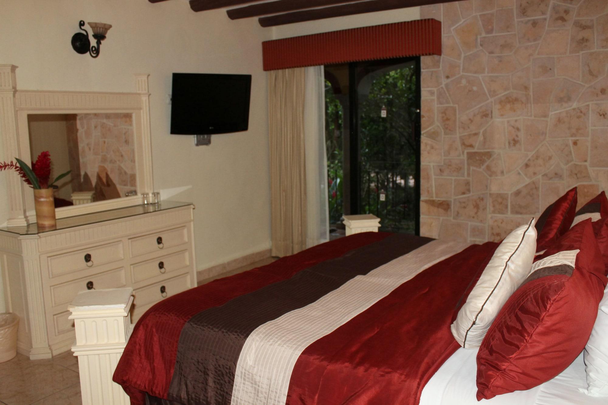 Ecotel Quinta Regia Valladolid  Exterior photo